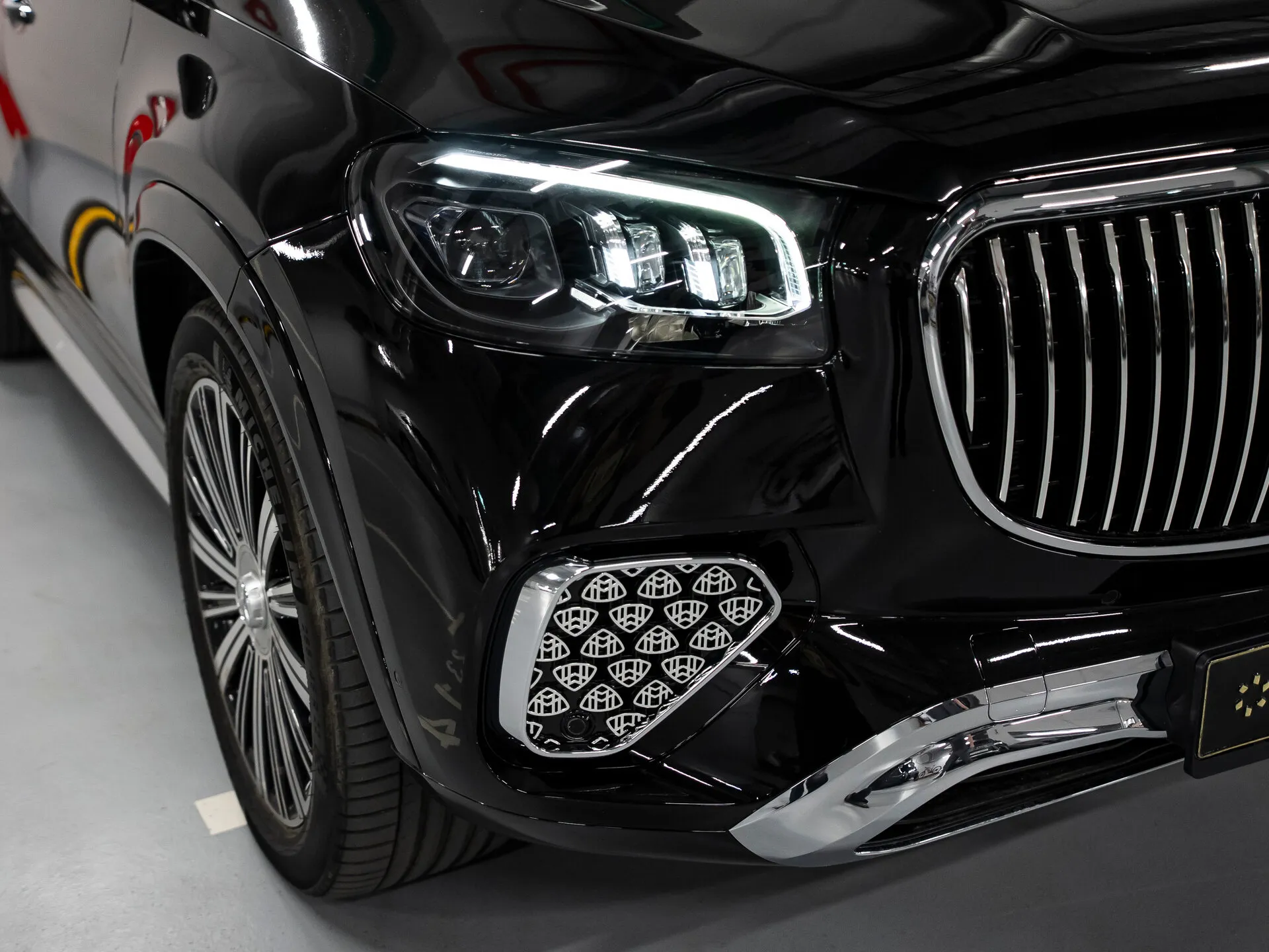 Mercedes-Benz Maybach GLS — 7