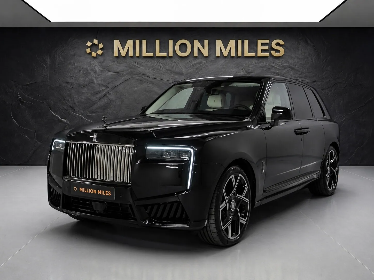 Rolls-Royce Cullinan - Просмотр 1