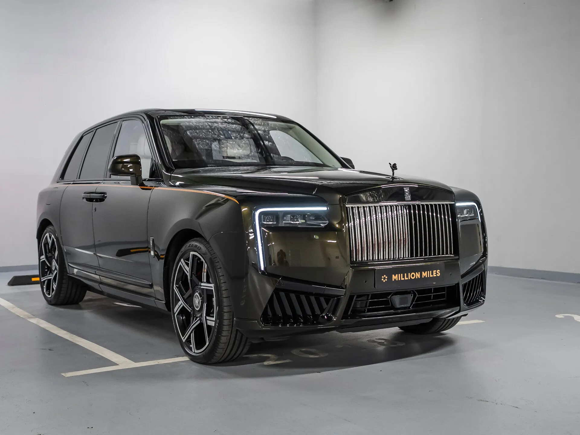 Rolls-Royce Cullinan - Просмотр 1