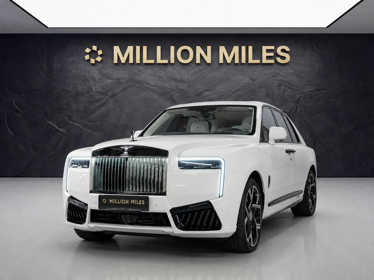 Rolls-Royce Cullinan - Просмотр 1