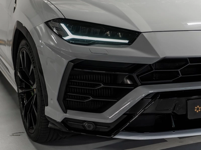 Lamborghini Urus, I - 4