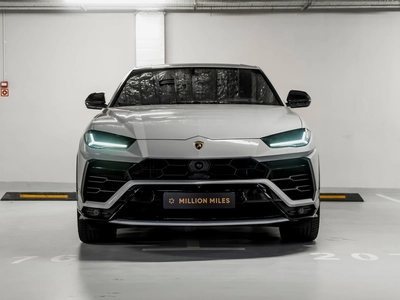 Lamborghini Urus, I - 3