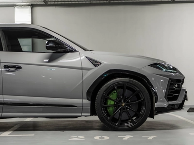 Lamborghini Urus, I - 9