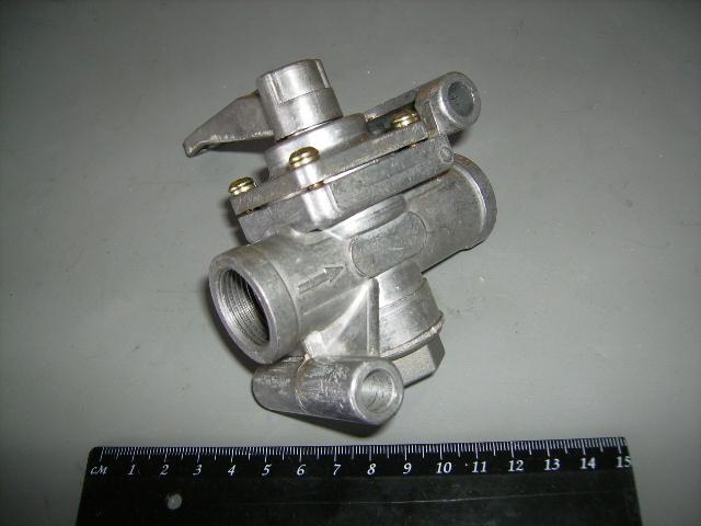 Кран воздушный зил. Кран кр-2. Кран воздушный зил. Кран камаз 100-3520010. Кран воздушный зил.