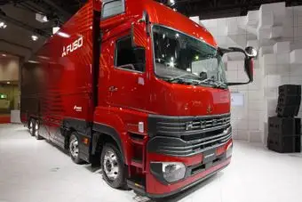 Обзор на модельный ряд Mitsubishi: новинки Fuso и грузовик Super Great