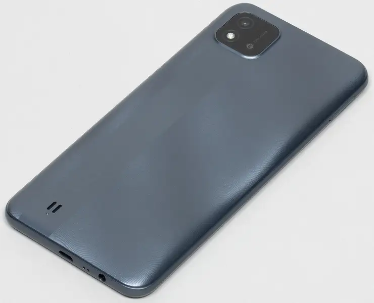 Дизайн Realme C20