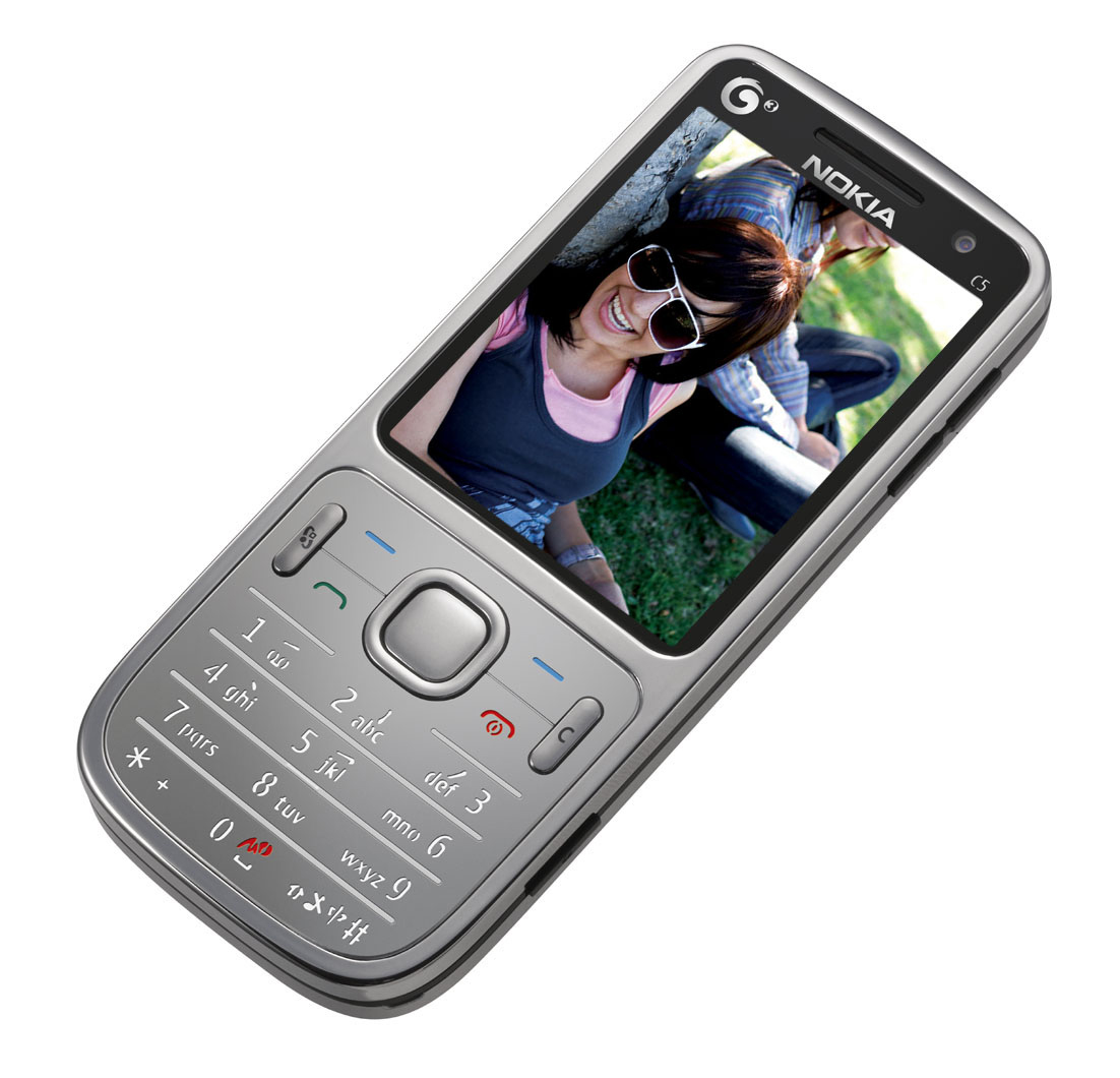 Nokia C5-01: стильное решение для китайских 3G-сетей