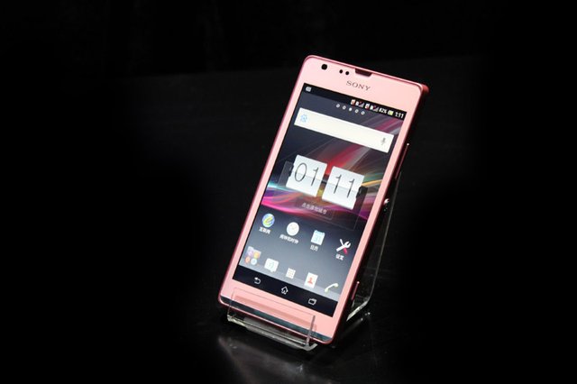 Sony Xperia SP  :     microSIM