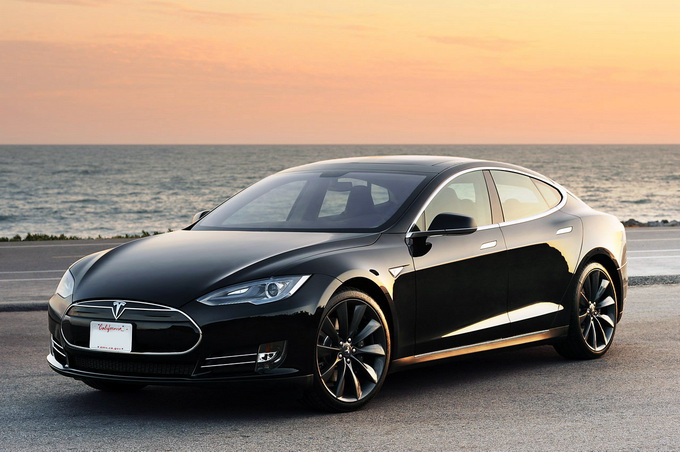   : Samsung Galaxy S5 vs Tesla Model S ()