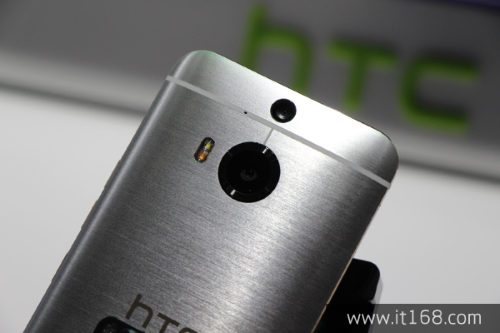 HTC One M9+  : , , 