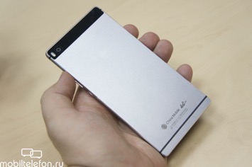   Huawei P8  P8 Lite