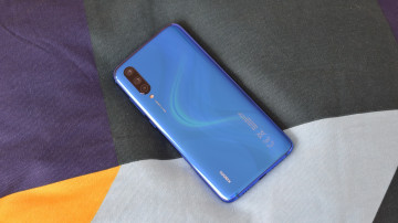 Xiaomi Mi 9 Lite:     