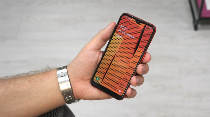  Samsung Galaxy A01:   Redmi 8A  Honor 8A