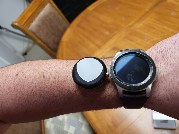  : Google Pixel Watch   Apple Watch  Galaxy Watch