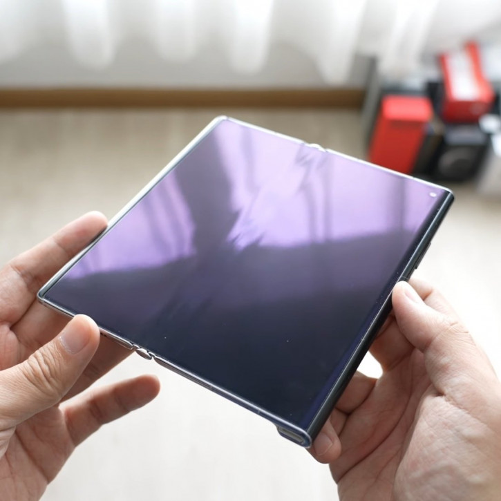 Живые фото Huawei Mate Xs 2 показали реальную видимость складки