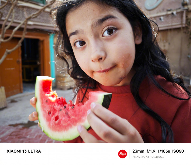     Xiaomi 13 Ultra:   Leica