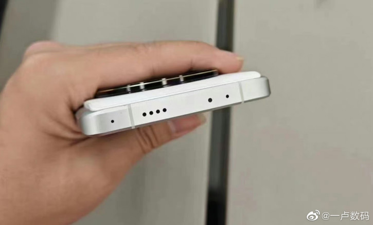   Xiaomi 13 Ultra    