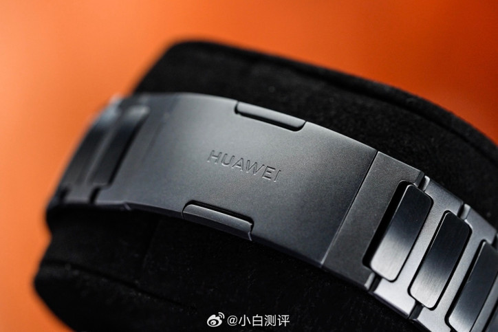 Huawei  5    :  