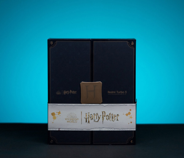 Лимитированный Redmi Turbo 3 Harry Potter блистает на живых фото
