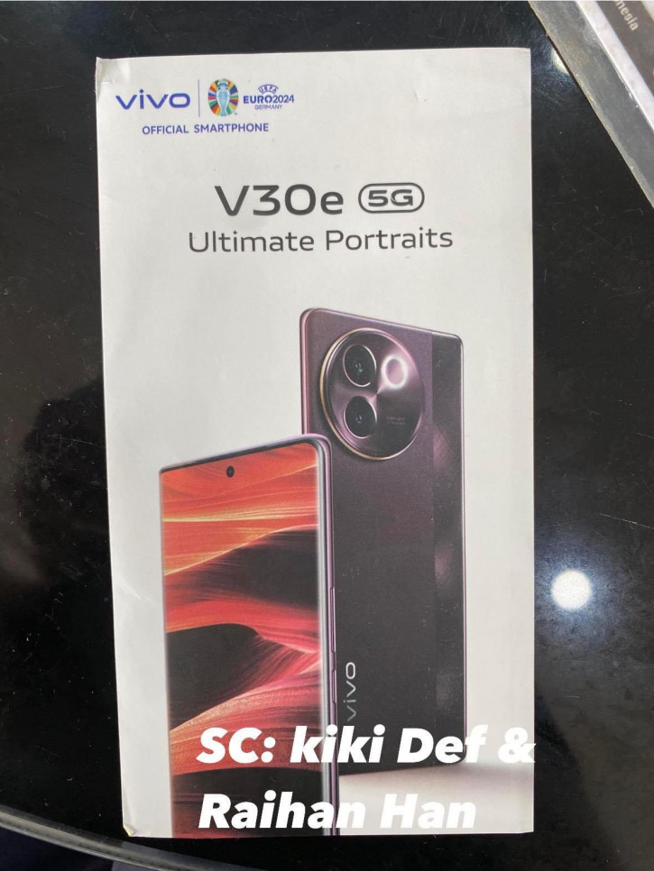 Vivo V30e:      V30