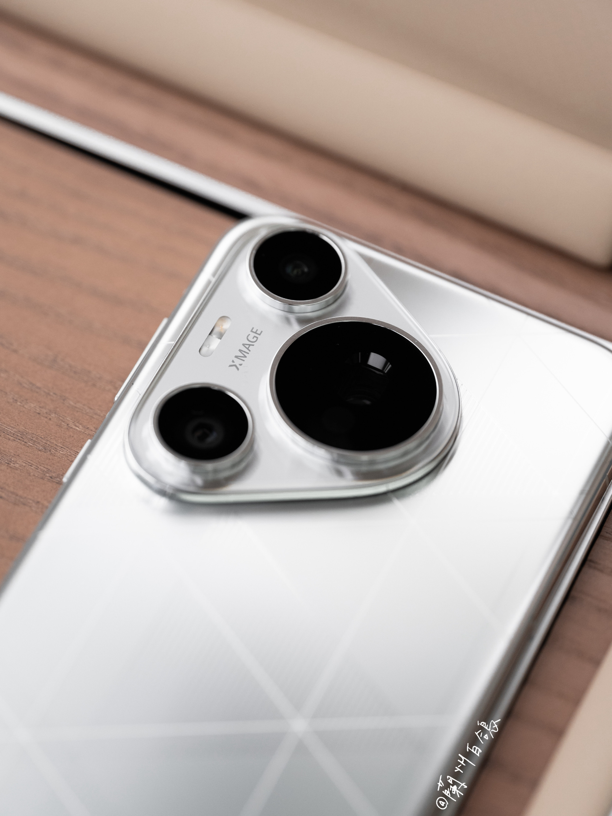 Магнитный чехол huawei pura 70