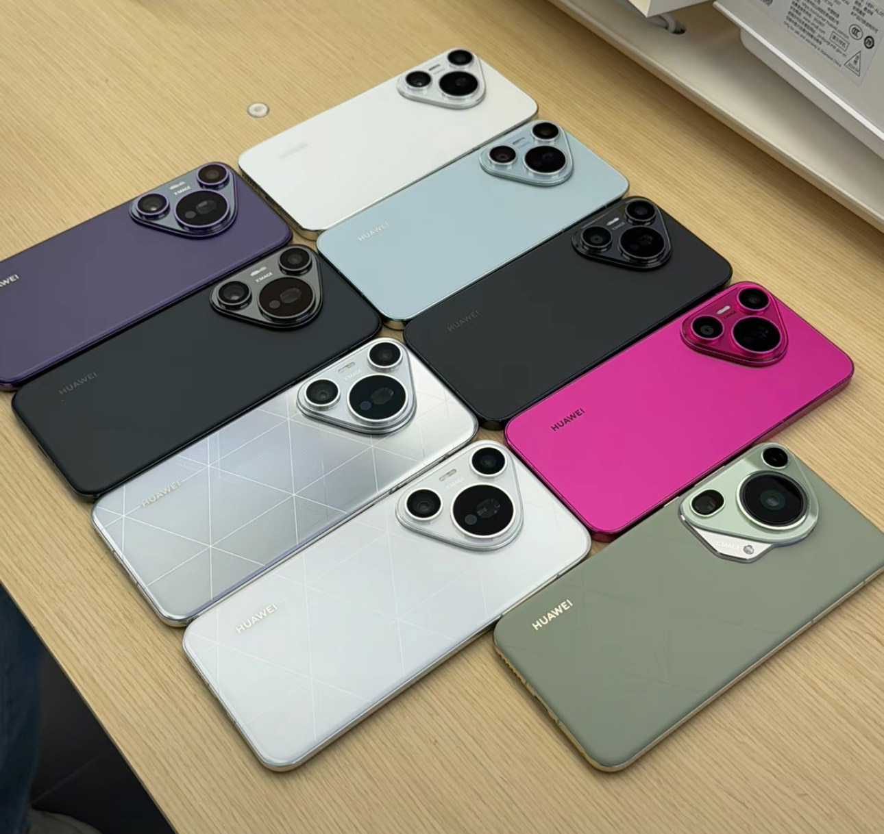 Магнитный чехол huawei pura 70