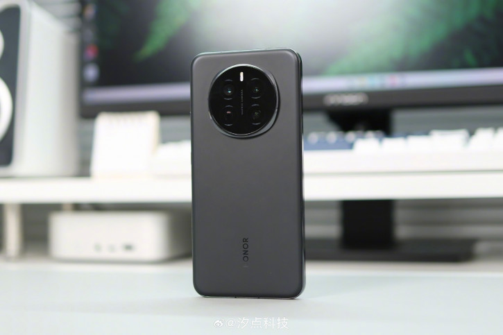     Honor Magic 7:    
