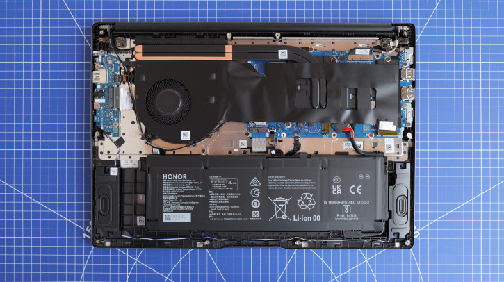 Обзор Honor MagicBook X16 Plus: плюсик к батарее или к карме?
