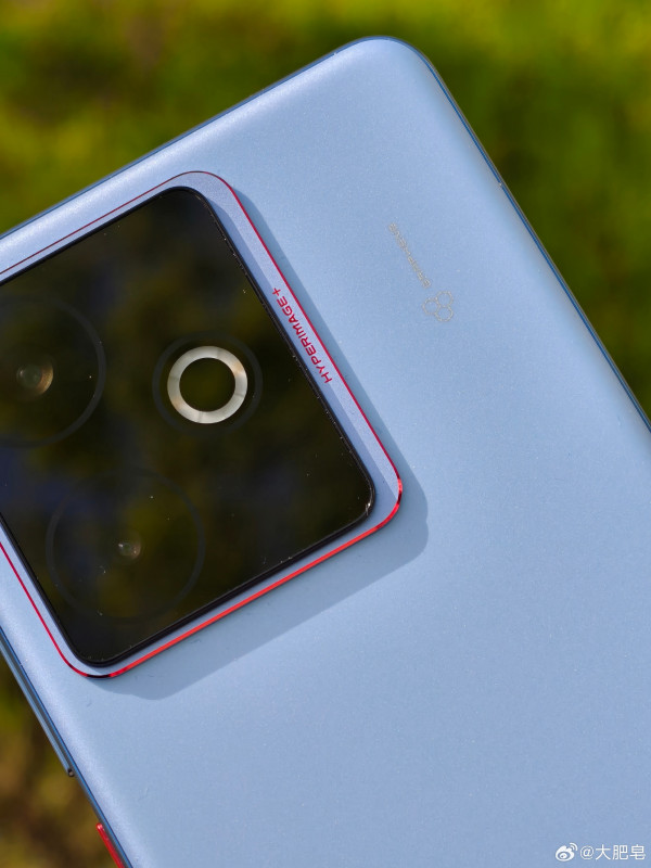 Realme GT 7         