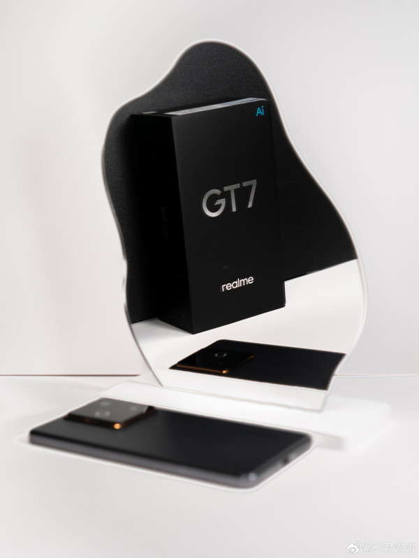 Realme GT 7         