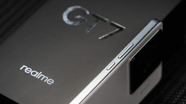 Realme GT 7         