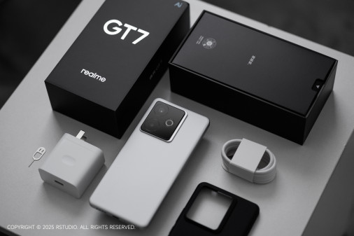 Realme GT 7         