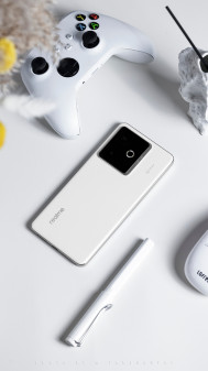 Realme GT 7         