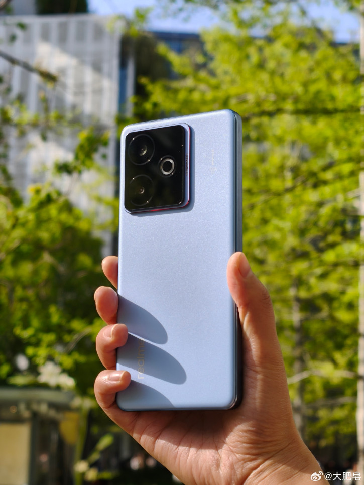 Realme GT 7         