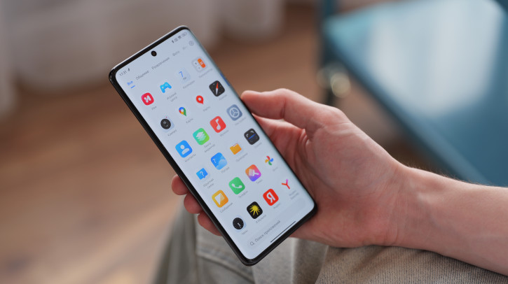 Xiaomi Redmi Note 14 Pro+:    