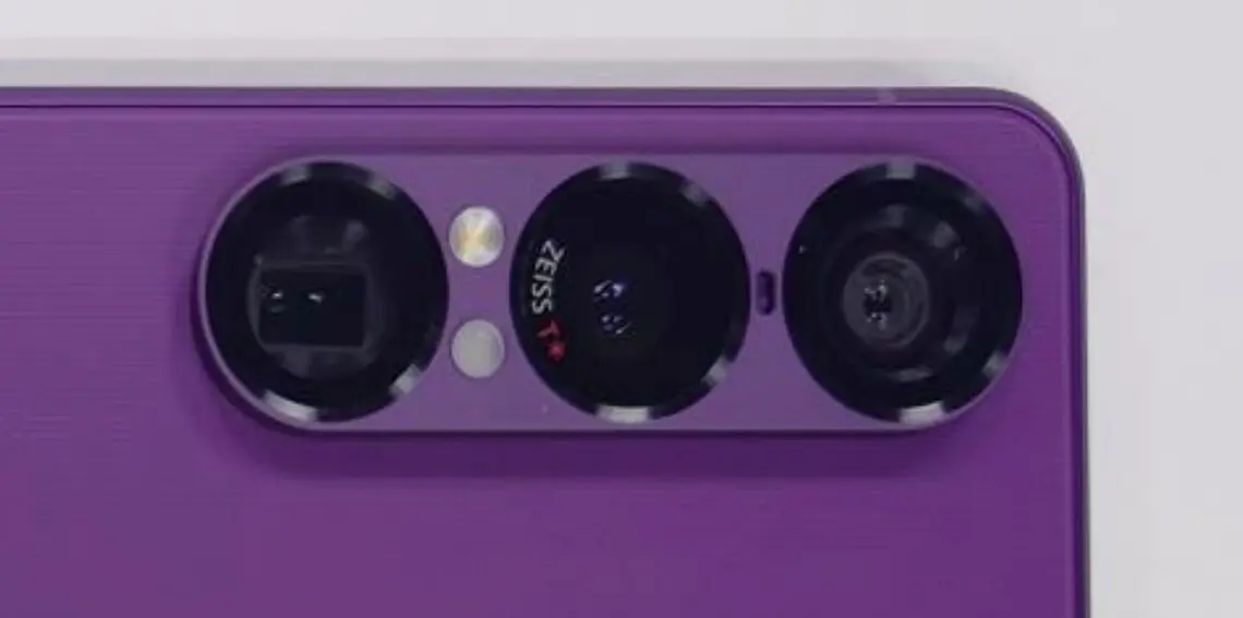   Sony Xperia 1 VII:  !