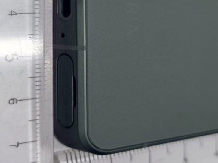   Sony Xperia 1 VII:  !