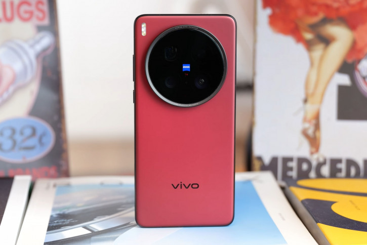 :  Vivo X200 Ultra     !