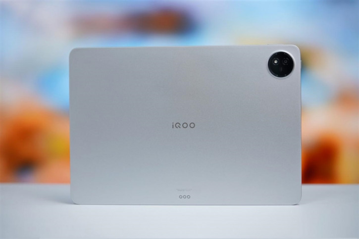 Vivo     iQOO   