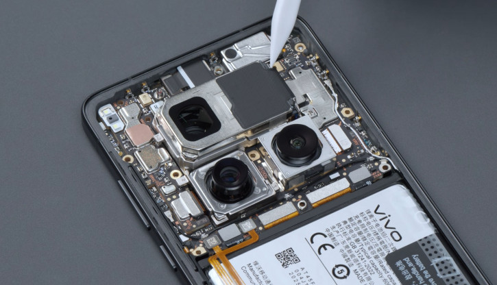 Vivo X200 Ultra    :  ?