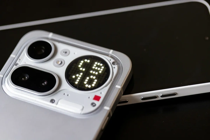 Nothing планирует выпустить умные очки в следующем году