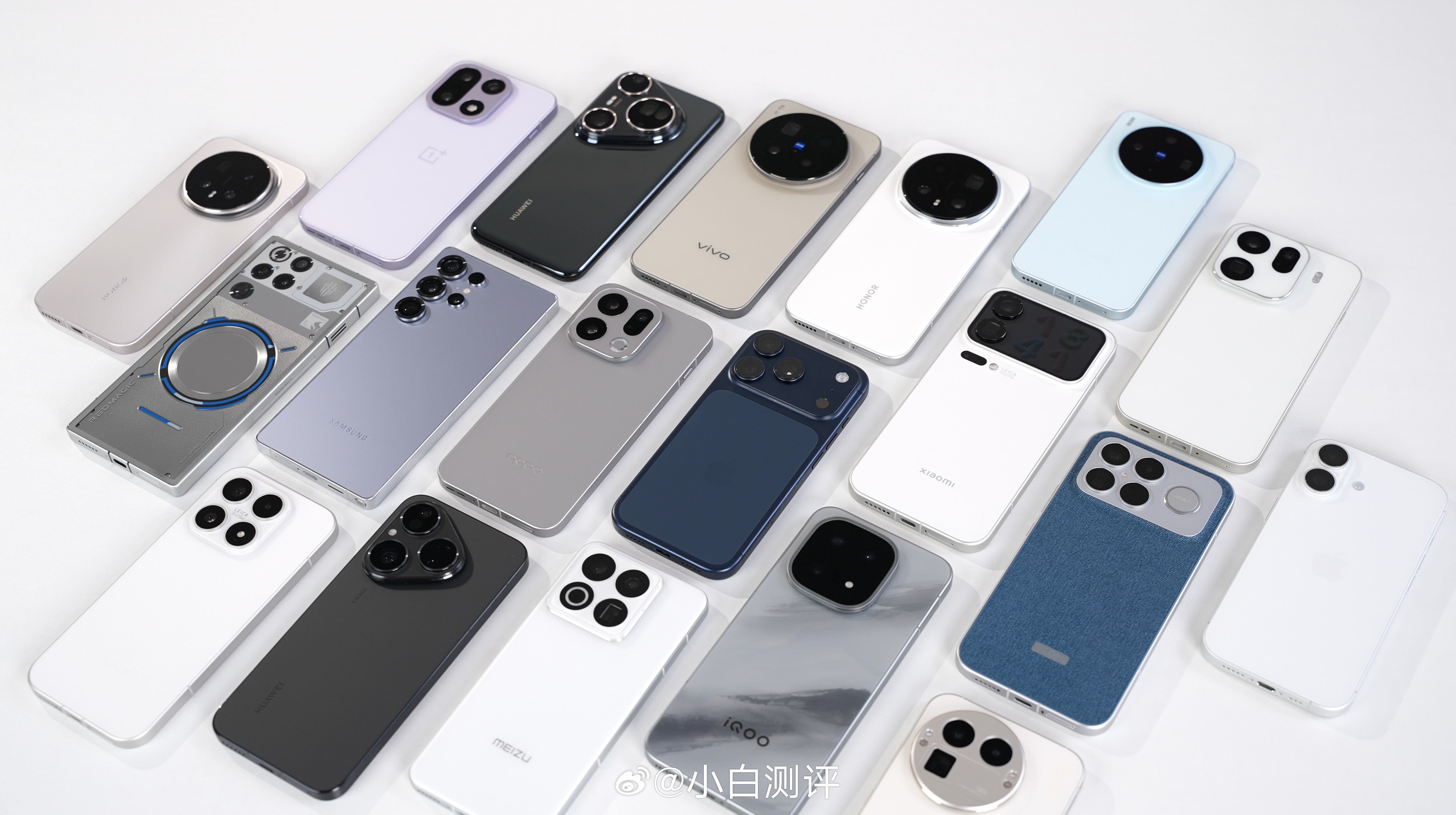 Некоторые китайские флагманы могут выйти в августе вместо сентября