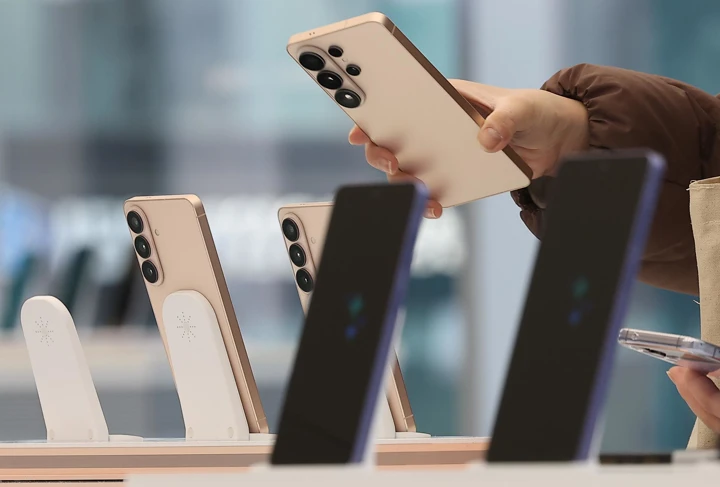 Samsung повысила цены некоторых смартфонов на внутреннем рынке