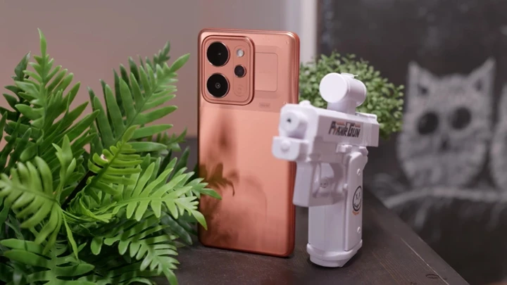 ВИДЕО: обзор Realme P4 Power – первый в России с батареей более 10 000 мАч