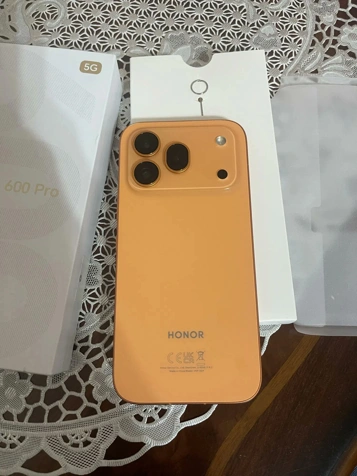 Первые живые фото Honor 600 Pro слиты в Сеть до анонса