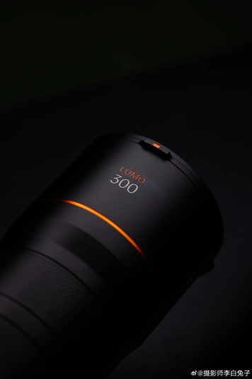 Распаковка OPPO Find X9 Ultra и его фотонабора на видео