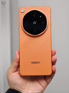 Распаковка OPPO Find X9 Ultra и его фотонабора на видео