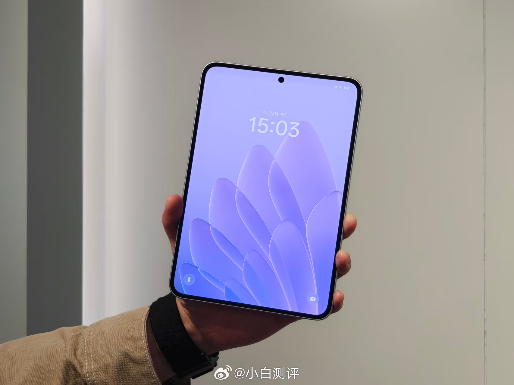 OPPO Pad Mini уже красуется на студийных фото и видео