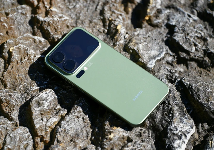 Xiaomi 18 Pro утверждён с двумя 200-Мп камерами и другими преимуществами