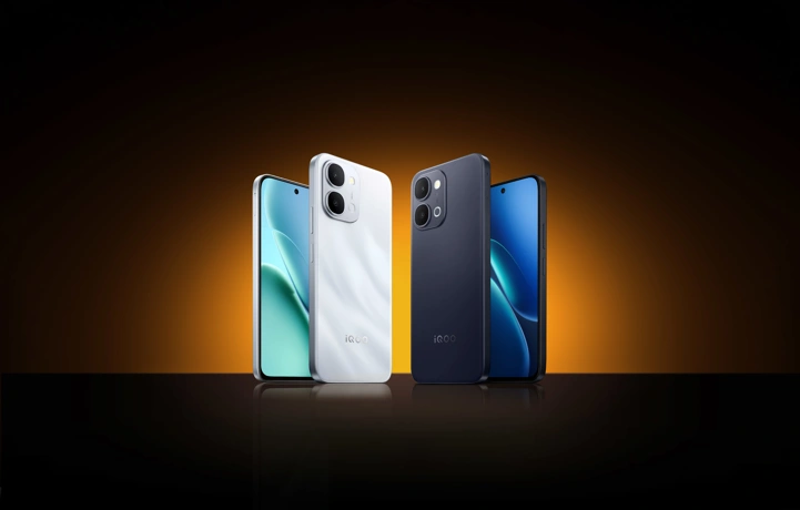 Старт продаж iQOO Z11x в России: цены и бонусы